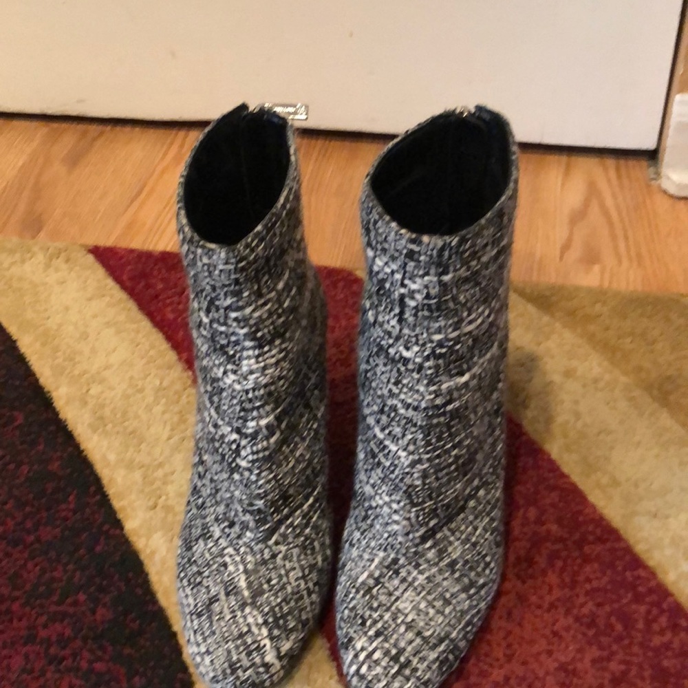 Jessica Simpson boots Never worn